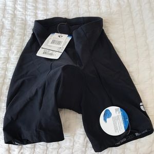 Women’s NWT IQ Pearl Izumi padded bike shorts